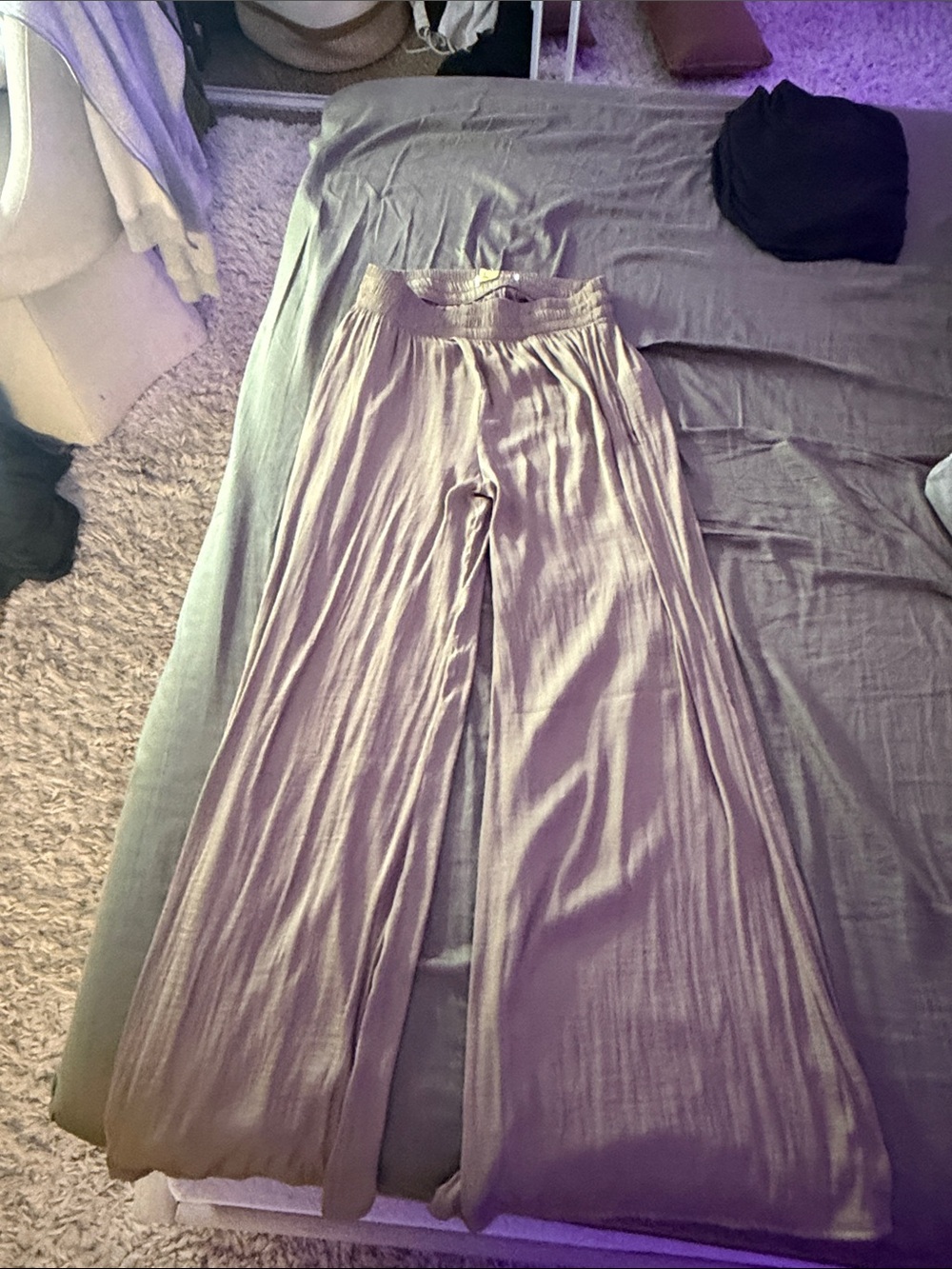 Women's Wide-Leg Pants in Olive - zara